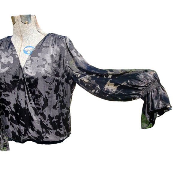 WHBM Silk Blend Floral Burnout Blouse - NWT - Picture 6 of 15
